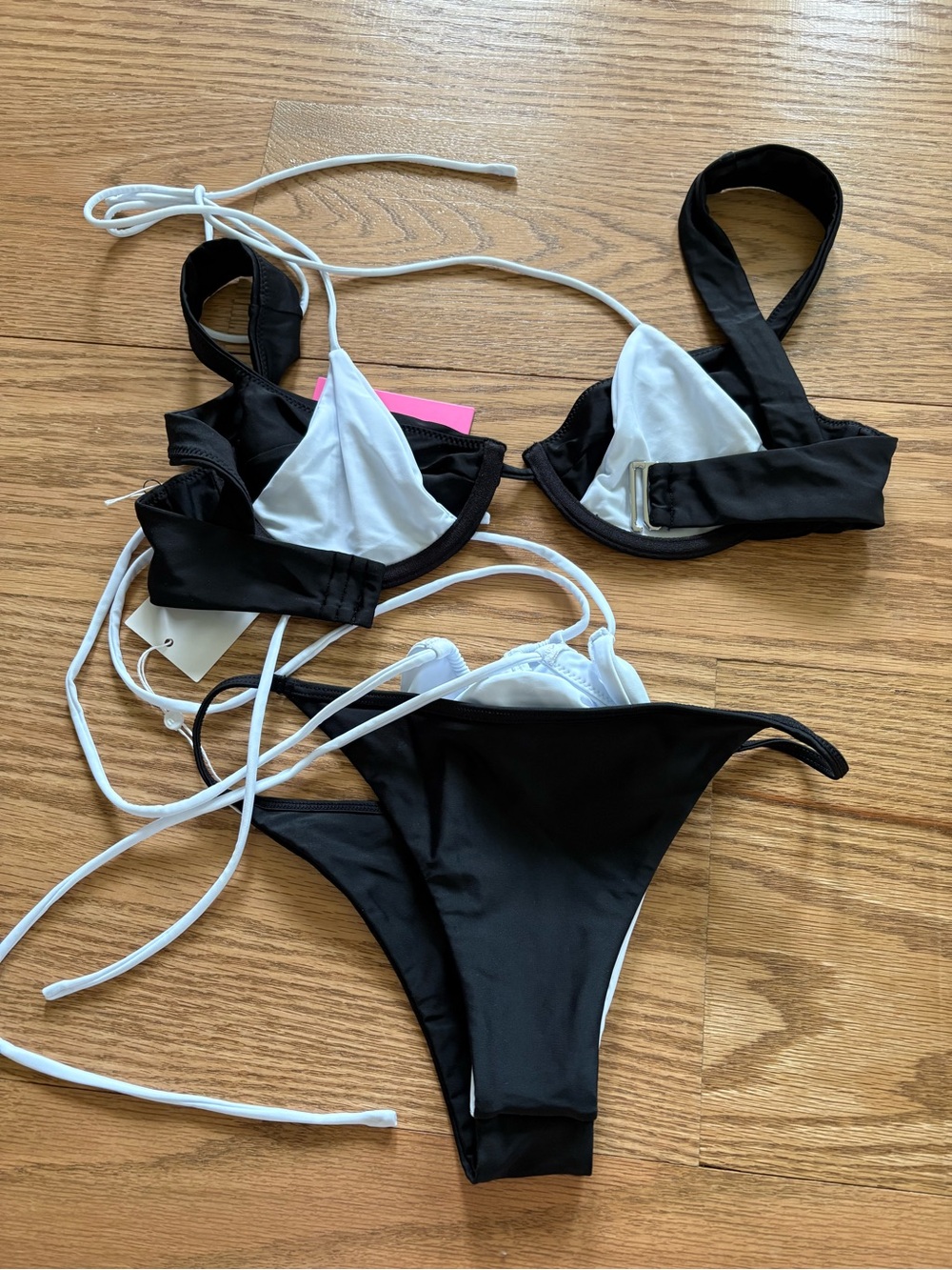 Amanda uprichard bikini - Picture 2 of 3